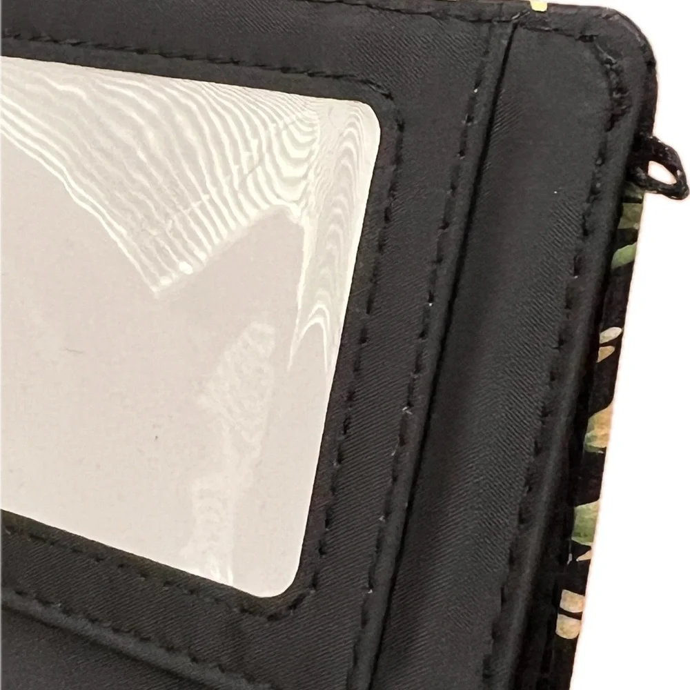 Small Trifold Wallet Yellow Daisy prints by No Bo - Picture 4 of 6